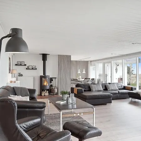 Vakantiehuis Helja - 125m From The Sea By Interhome Hals