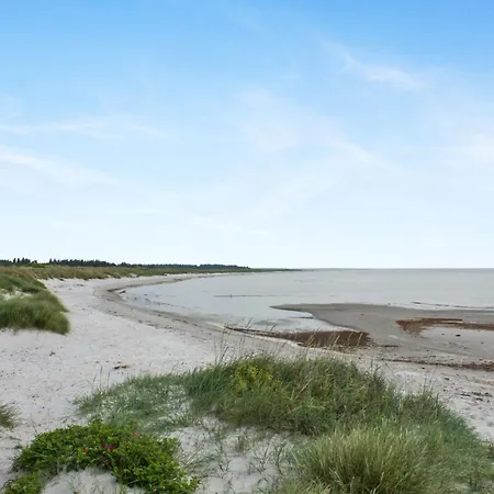 Helja - 125m From The Sea By Interhome Hals